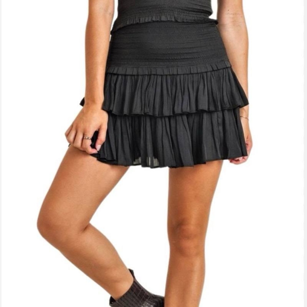 Silky Amore Skirt in Black